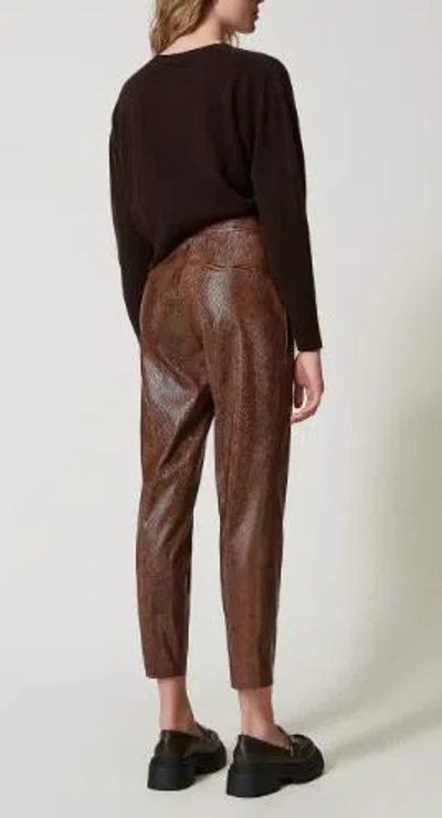 Twinset Snake-effect Cropped Trousers In Coffee/black
