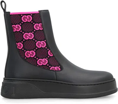 Gucci Chunky B Plot With Bold Accents In Black