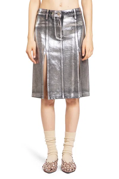 Attico Metallic Midi Skirt With Two Front Splits And Logo Detail On The Button In Silver