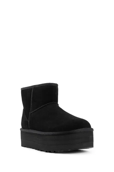 Ugg Classic Mini Platform Boots In Black