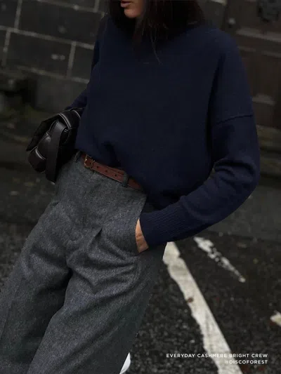Brochu Walker The Everyday Cashmere Bright Crew In Navy