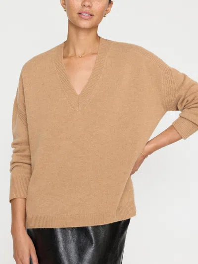 Brochu Walker The James Vee Sweater In Camel Mélange
