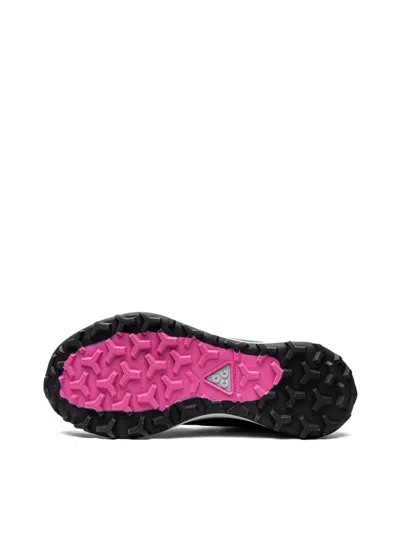 Nike Black Lowcate Sneakers