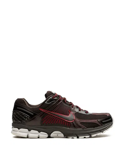 Nike Zoom Vomero Lace-up Sneakers