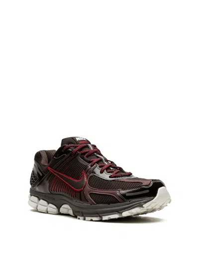 Nike Zoom Vomero Lace-up Sneakers