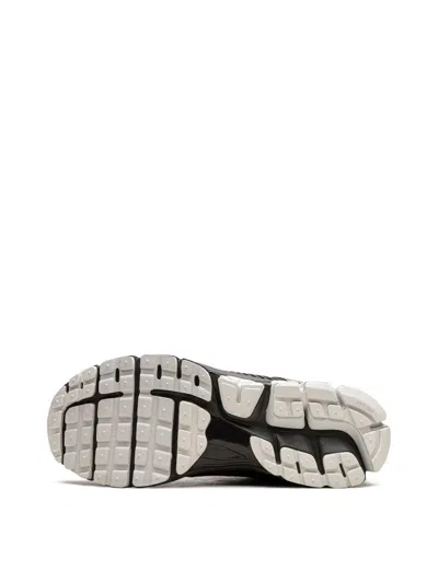 Nike Zoom Vomero Lace-up Sneakers