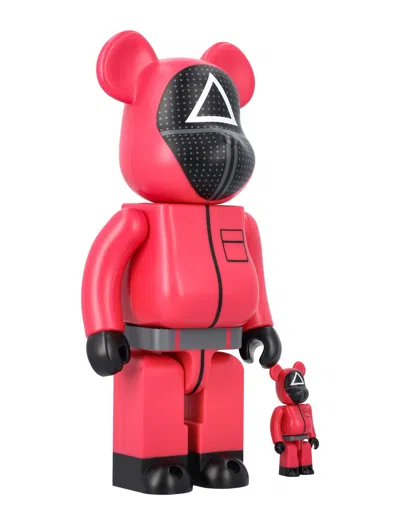 Medicom Toy 100% + 400% Squid Game Guard Triangle