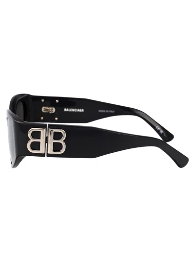 Balenciaga Gray Cat-eye Sunglasses In Black