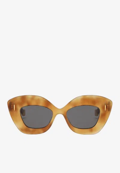 Loewe Retro Cat-eye Sunglasses In Gray
