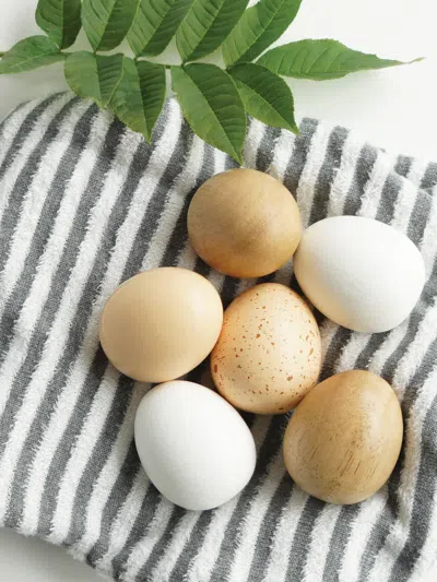 Le Toy Van Farm Eggs Wooden Market Crate-7 Piece (w:160 D:118 H:60mm) One Size Beige In Beige