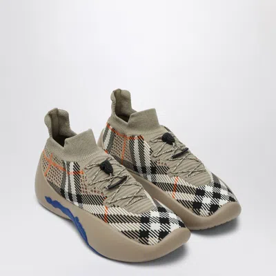 Burberry 'checkered Knit Neptune Sne In Beige