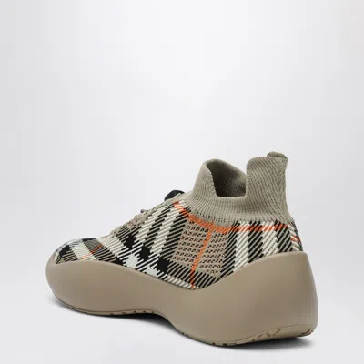 Burberry 'checkered Knit Neptune Sne In Beige