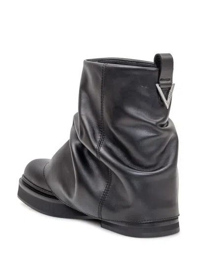 Attico 'mini Robin' Black Ankle Boots With Logo Plaque On The Rear And Pull-tab At The Heel In Black