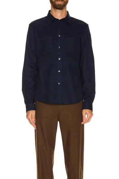 Frame Double Pocket Brushed Flannel In Navy In Blue
