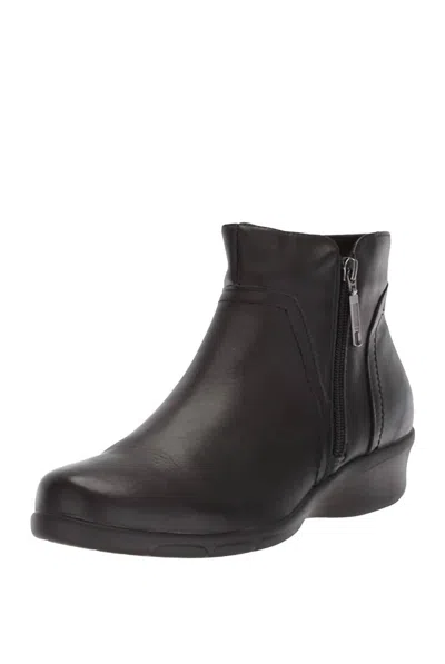 Propét Waverly Ankle Boot - Extra Extra Wide In Black In Black