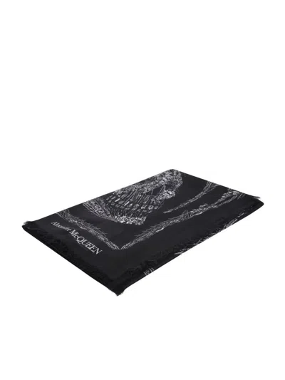 Alexander Mcqueen Varsity Skull Print Scarf In Black