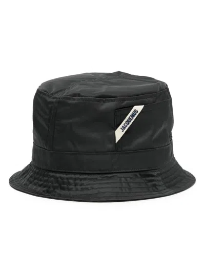 Jacquemus Logo-patch Bucket Hat In Black