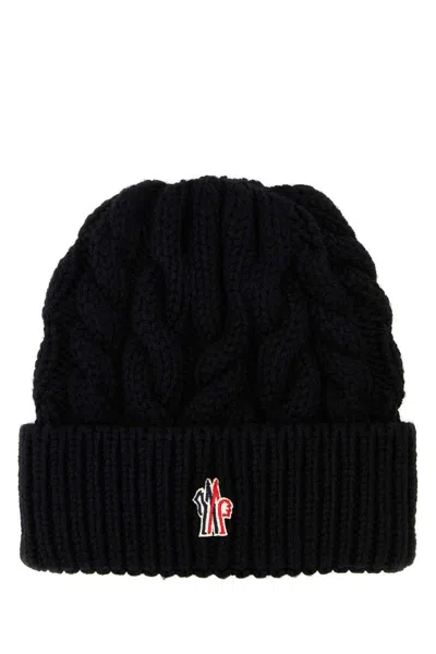 Moncler Grenoble Logo Embroidered Knitted Beanie In Black