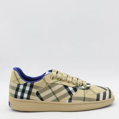 Burberry Checkered Print Low-top Sneakers In Grain Ip Check