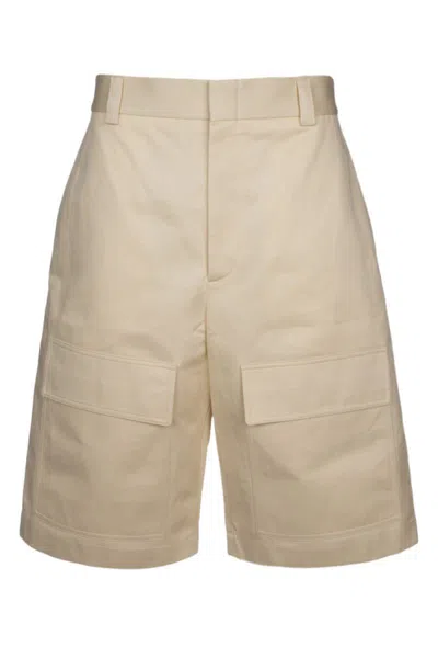 Gucci Logo Patch Cargo Shorts In Beige
