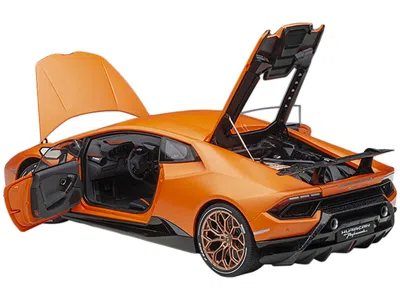 Diecast Model Autoart Lamborghini Huracan Performante Arancio Anthaeus / Matt Orange With Copper Wheels 1/12 Model Car By