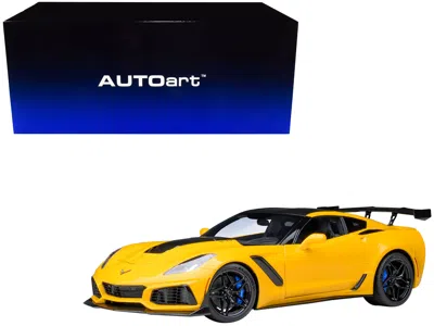 Diecast Model Autoart 2019 Chevrolet Corvette C7 Zr1 Corvette Racing Yellow Tintcoat With Carbon Top 1/18 Model Car By Aut