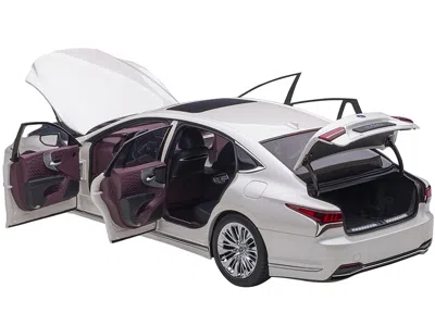 Diecast Model Autoart Lexus Ls500h Sonic White Metallic With Crimson And Black Interior 1/18 Model Car By Autoart