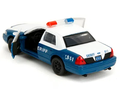 Diecast Model Jada Rick Grimes' Ford Crown Victoria "sheriff" Blue And White "the Walking Dead" (2010-2022) Tv Series "