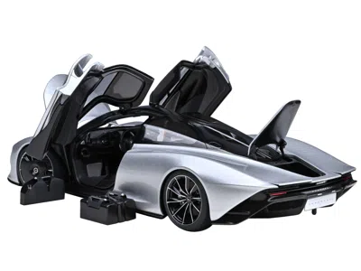Diecast Model Autoart Mclaren Speedtail Supernova Silver Metallic With Black Top And Suitcase Accessories 1/18 Model Car B