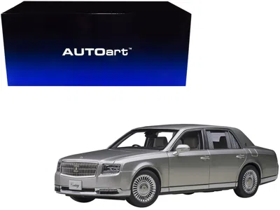 Diecast Model Autoart Toyota Century With Curtains Rhd (right Hand Drive) Silver Special Edition 1/18 Model Car By Autoart