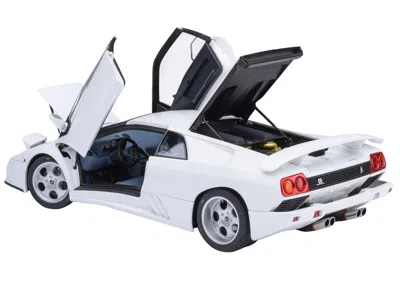 Diecast Model Autoart Lamborghini Diablo Se30 Jota Impact White 1/18 Model Car By Autoart