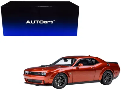 Diecast Model Autoart 2022 Dodge Challenger R/t Scat Pack Widebody Sinamon Stick Orange 1/18 Model Car By Autoart
