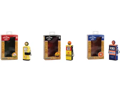 Diecast Model Greenlight Vintage Gas Pump Set Of 3 Pumps Series 11 1/18 Diecast Models By Greenlight