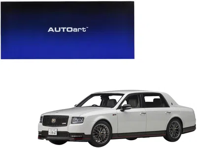 Diecast Model Autoart Toyota Century Grmn Rhd (right Hand Drive) Pearl White 1/18 Model Car By Autoart