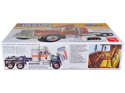 Diecast Model Amt Skill 3 Model Kit Chevrolet Bison Truck Tractor 1/25 Scale Model By Amt