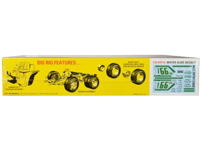 Diecast Model Amt Skill 3 Model Kit 1966 Dodge L700 Truck With Flatbed Racing Trailer 1/25 Scale Model By Amt