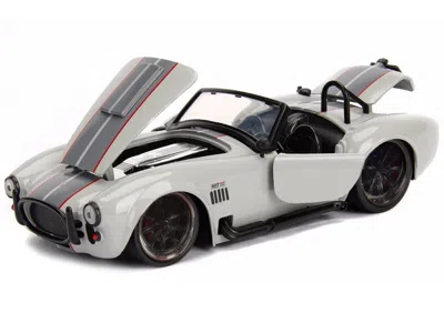 Diecast Model Jada 1965 Shelby Cobra 427 S/c Grey 1/24 Diecast Model Car By Jada