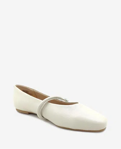 Kenneth Cole Magnolia Mary Jane Flat In Ecru Leather