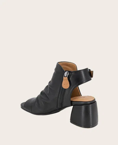 Gentle Souls - Marrion Slingback Block Heel Sandal In Black Leather