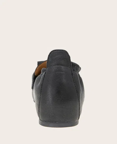 Gentle Souls Women's Scotty Kiltie Loafer Flats In Black