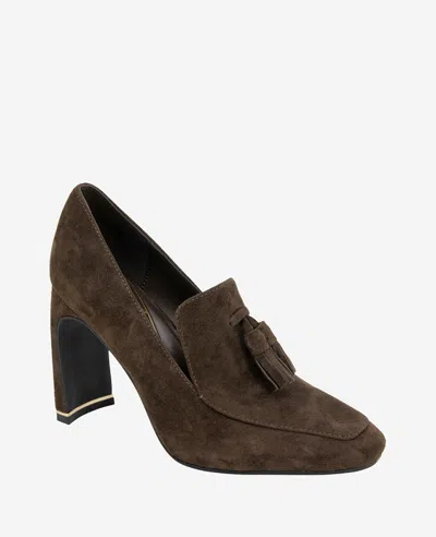 Kenneth Cole Nova Pump In Chocolate Suede
