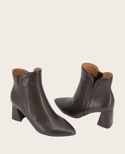 Gentle Souls - Danbury Leather Double Gore Heel Boot In Chocolate Leather