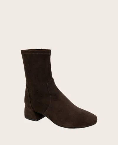 Gentle Souls Women's Emily Block Heel Bootie In Chocolate Suede