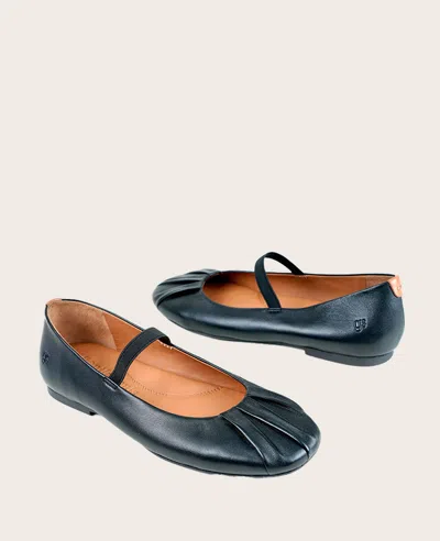 Gentle Souls Women's Wynona Flats In Black Leather