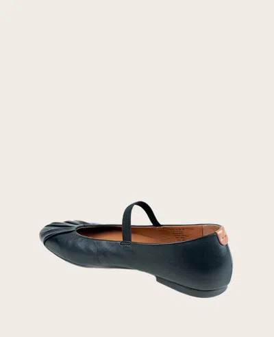 Gentle Souls Women's Wynona Flats In Black Leather