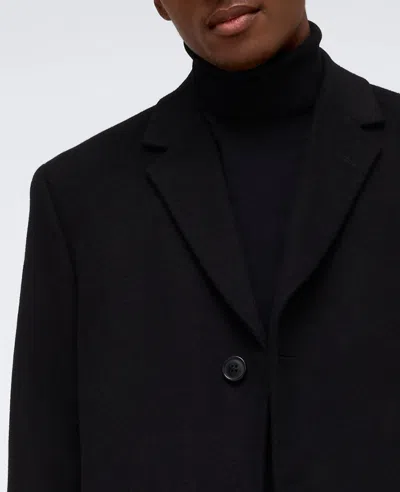 Kenneth Cole The Classic Fit Overcoat In Black