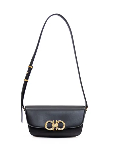 Ferragamo Trapezio S Bag In Black