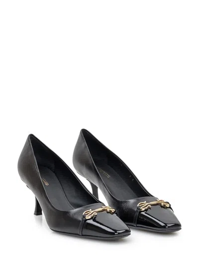 Ferragamo New Vara Plate Low Heel Pump In Black