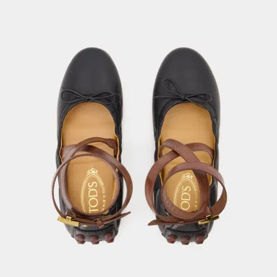 Tod's Gommino Leather Ballerina Shoes In Black
