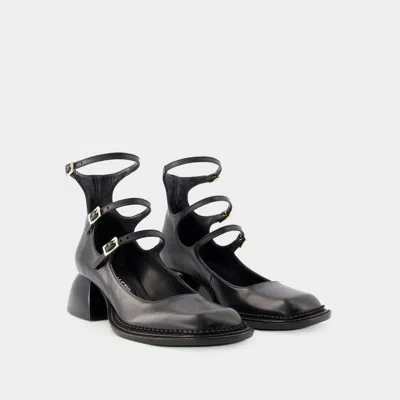 Nodaleto Bulla London Pumps In Black